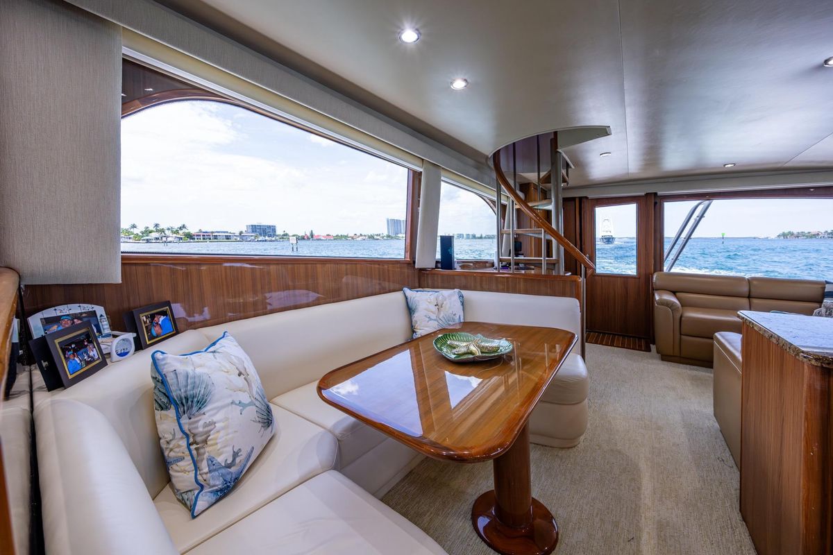2005 Viking 61 