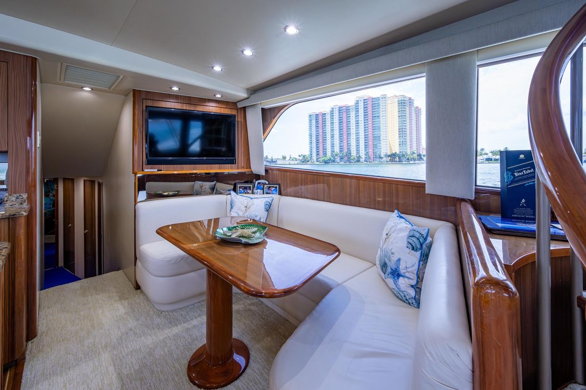 2005 Viking 61 