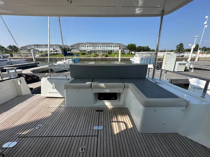 Mischief Yacht Photos Pics 