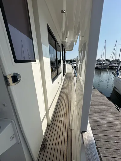 Mischief Yacht Photos Pics 