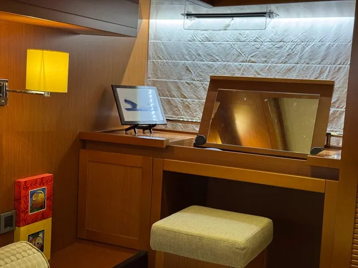 Mischief Yacht Photos Pics 