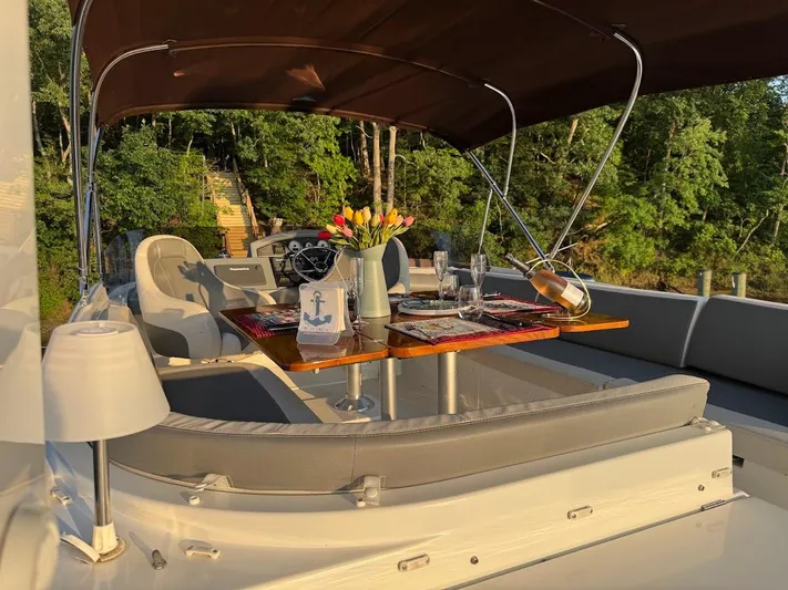 Mischief Yacht Photos Pics 