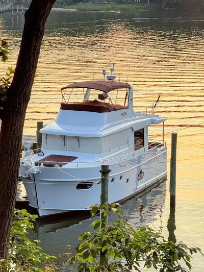 Mischief Yacht Photos Pics 