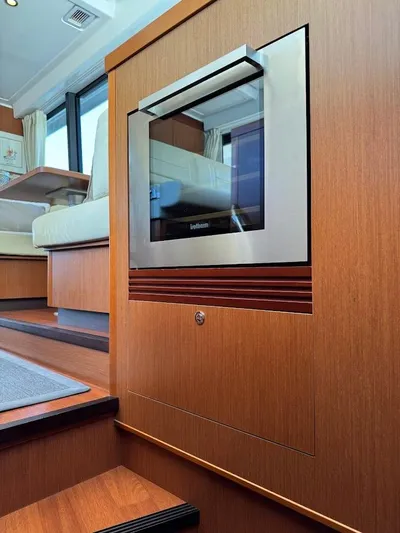 Mischief Yacht Photos Pics 