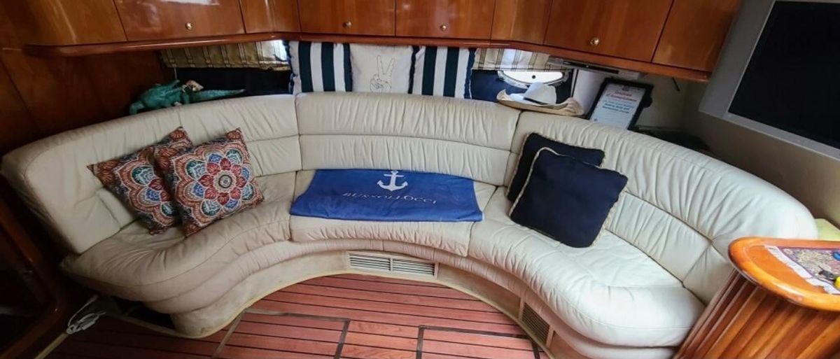 2000 Sunseeker Camargue 44