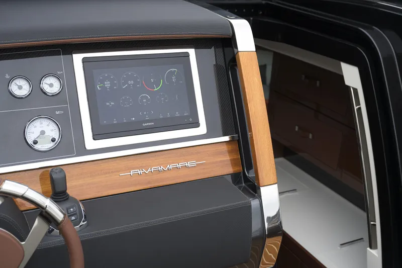 Amare Yacht Photos Pics 