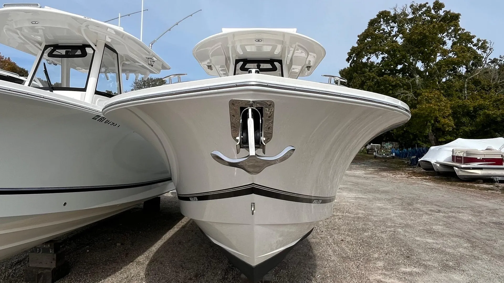 2023 Regulator 28 Photo