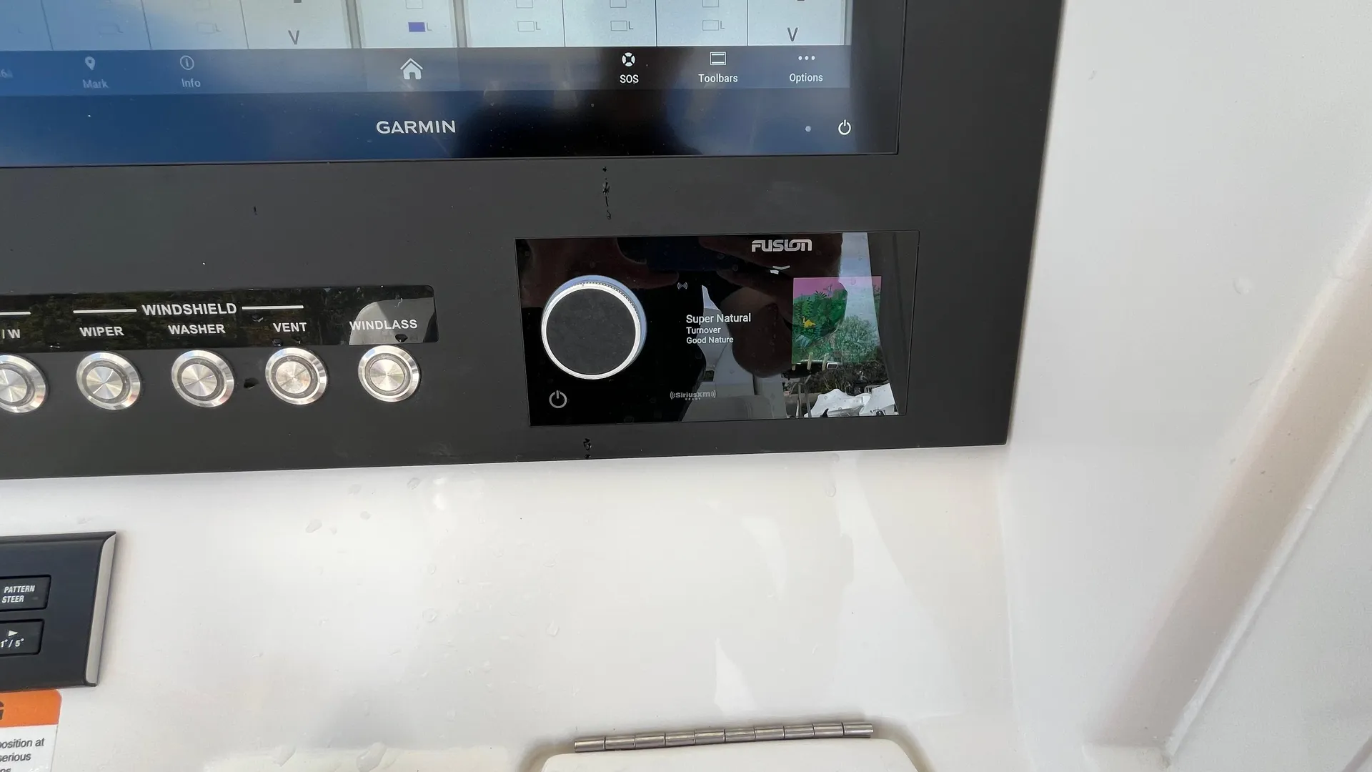 2023 Regulator 28 Photo