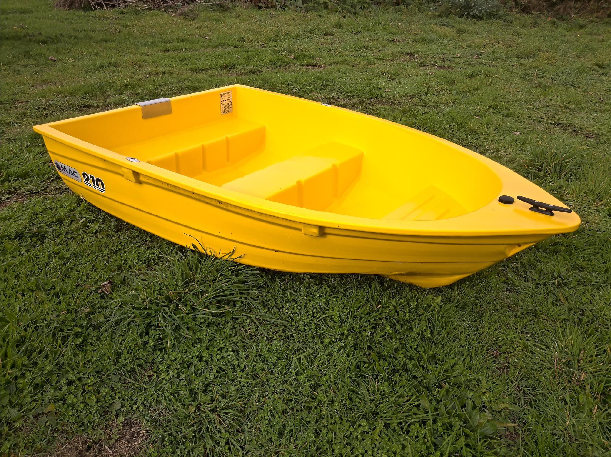 yacht tender dinghy