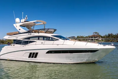 Sea Ray L590 Fly