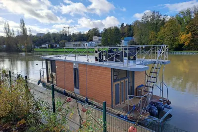 2024 Campi 360 Houseboat