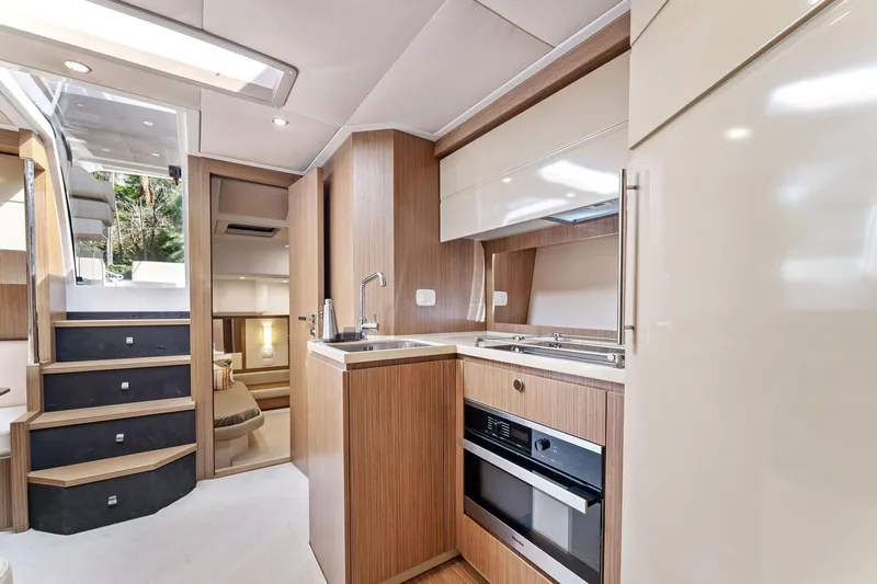 Manik Yacht Photos Pics 