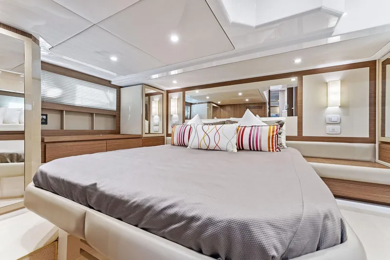 Manik Yacht Photos Pics 