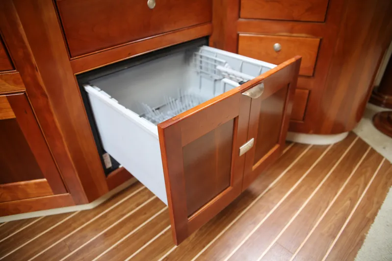 Cheers Again Yacht Photos Pics 