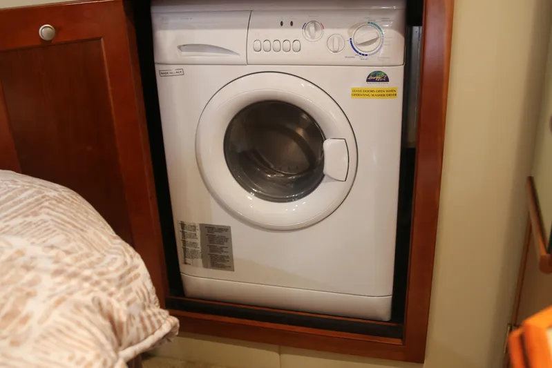 Cheers Again Yacht Photos Pics 