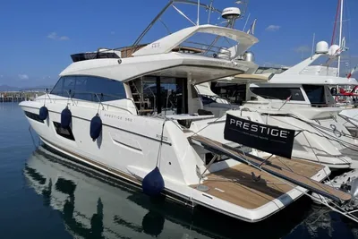 2018 Prestige 560