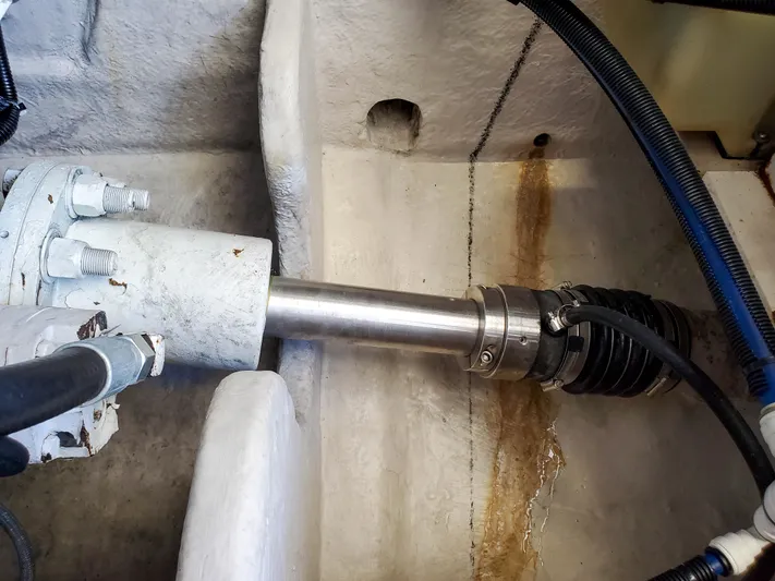  Yacht Photos Pics Engine compartment of 1997 Sea Ray 580 Super Sun Sport boat, showing mechanical components.