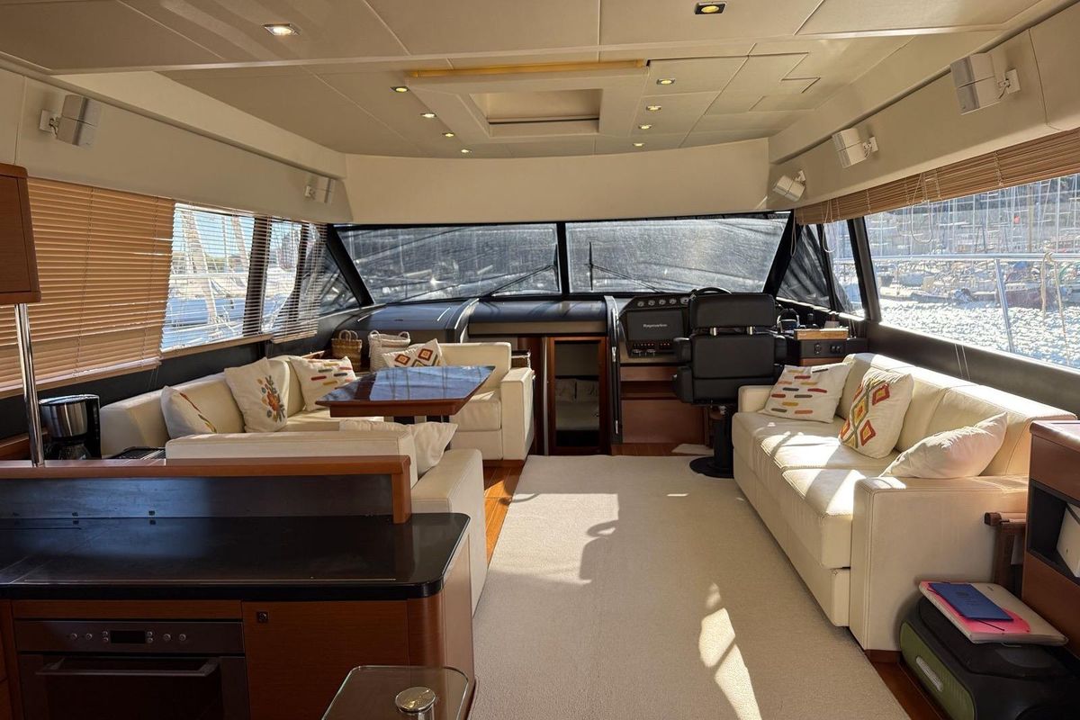 2011 Prestige 63 