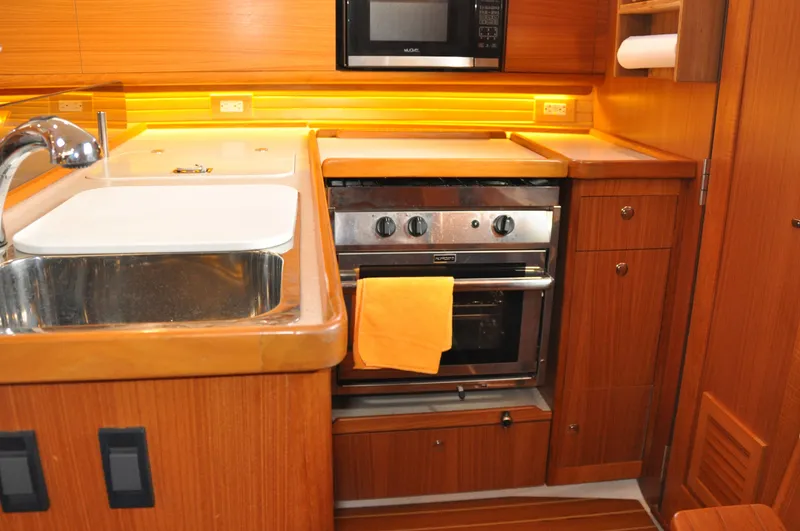 Starry Night Yacht Photos Pics 