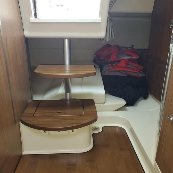 2014 Boston Whaler 315 Conquest