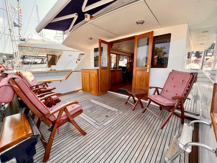 Lionheart Yacht Photos Pics 