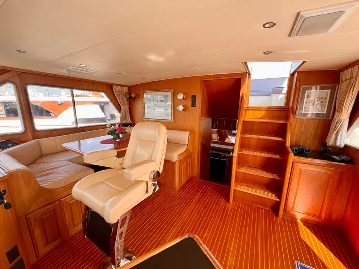 Lionheart Yacht Photos Pics 