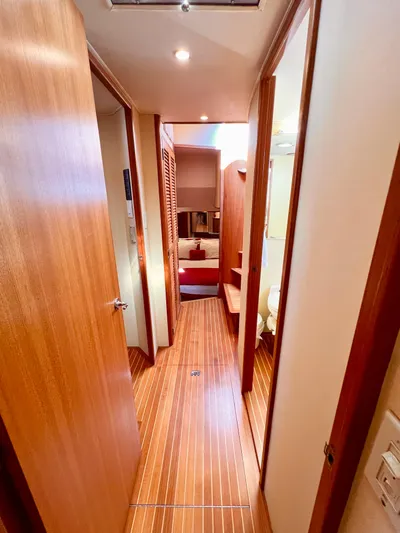 Lionheart Yacht Photos Pics 