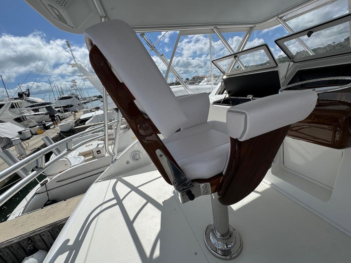2007 Viking 52 