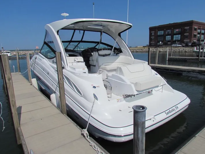 Simply Eriesistible Yacht Photos Pics 