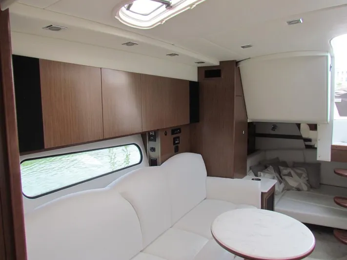 Simply Eriesistible Yacht Photos Pics 