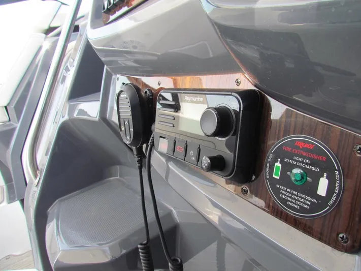 Simply Eriesistible Yacht Photos Pics 