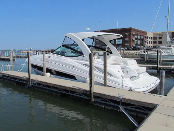 Simply Eriesistible Yacht Photos Pics 