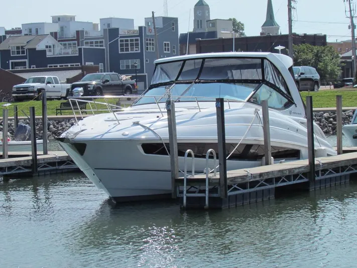 Simply Eriesistible Yacht Photos Pics 