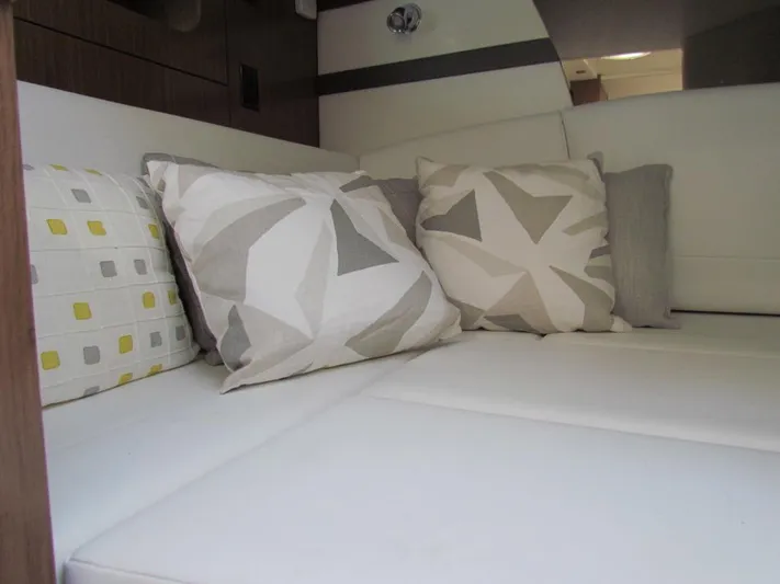 Simply Eriesistible Yacht Photos Pics 