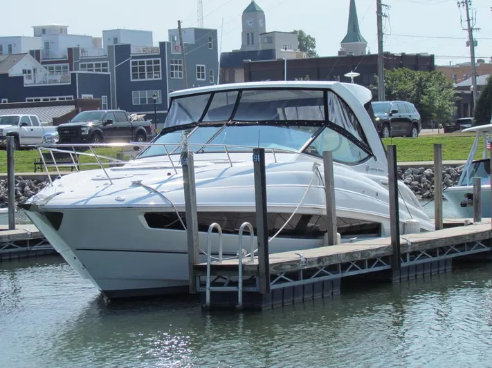 Simply Eriesistible Yacht Photos Pics 