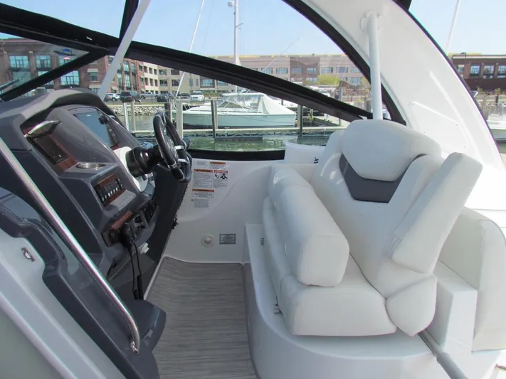 Simply Eriesistible Yacht Photos Pics 