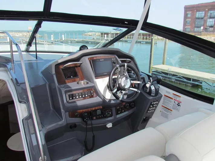 Simply Eriesistible Yacht Photos Pics 