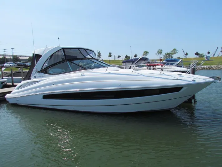 Simply Eriesistible Yacht Photos Pics 