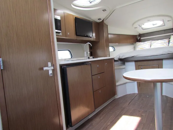 Simply Eriesistible Yacht Photos Pics 