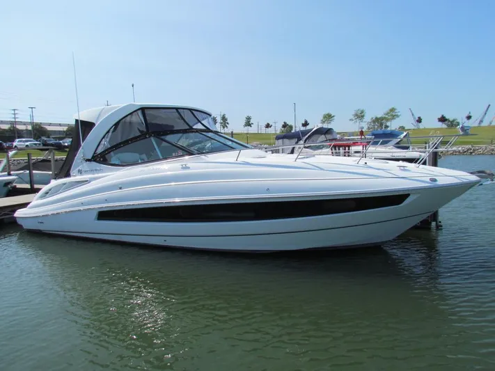 Simply Eriesistible Yacht Photos Pics 