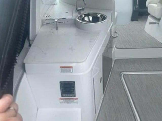 Simply Eriesistible Yacht Photos Pics 