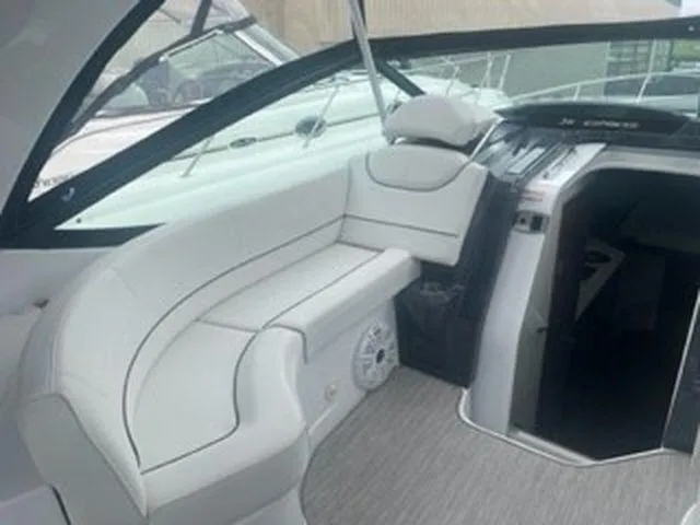 Simply Eriesistible Yacht Photos Pics 