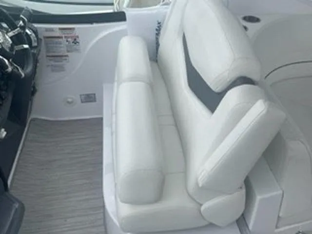 Simply Eriesistible Yacht Photos Pics 