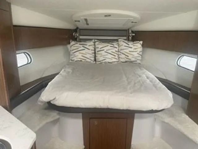 Simply Eriesistible Yacht Photos Pics 