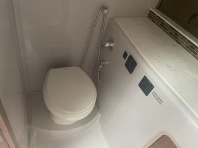 Simply Eriesistible Yacht Photos Pics 