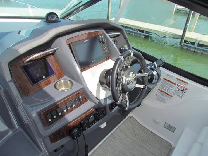 Simply Eriesistible Yacht Photos Pics 