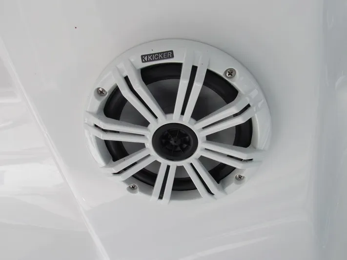 Simply Eriesistible Yacht Photos Pics 