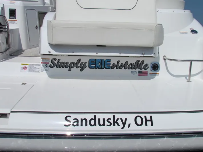 Simply Eriesistible Yacht Photos Pics 