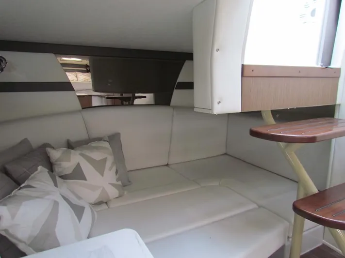 Simply Eriesistible Yacht Photos Pics 