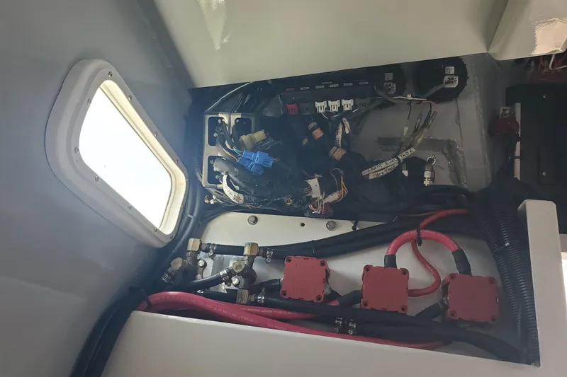  Yacht Photos Pics Electrical wiring and components inside a 1989 Boston Whaler Challenger boat.